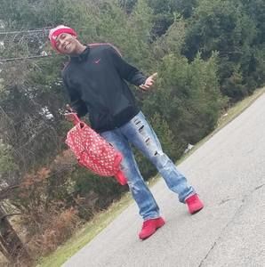 Meet your Posher, Tory